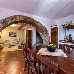  Apartment Esclusiva Dimora Storica: Medieval Heart Retreat Italy